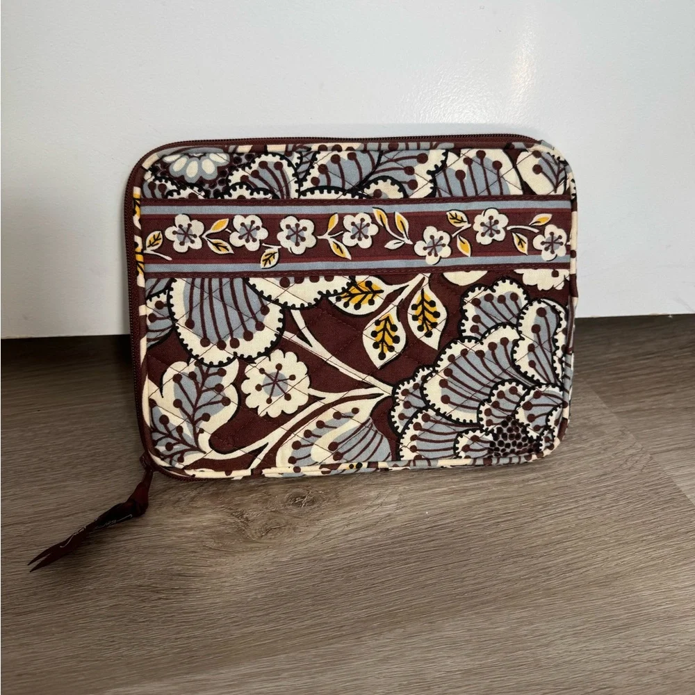 Vera Bradley Tablet Sleeve iPad Case 9x7 Slate Blooms Pouch Zip E Reader